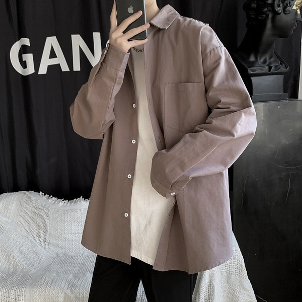 Cămașă lată într-o singură culoare pentru bărbați cu nasturi