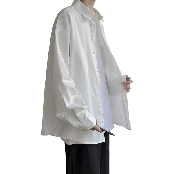 Cămașă lată într-o singură culoare pentru bărbați cu nasturi