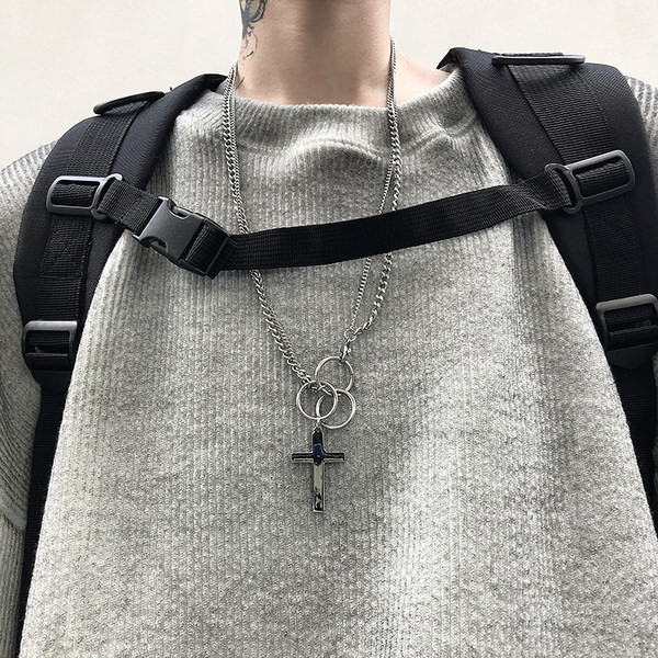 Lanț lung metalic modern pentru bărbați cu pandantive