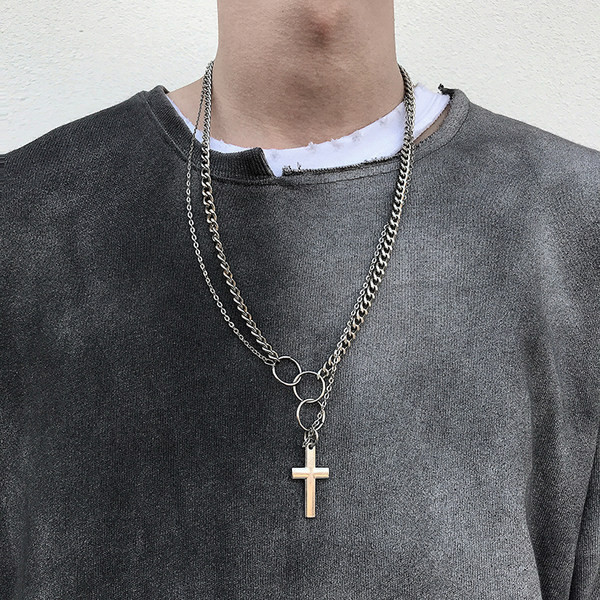 Lanț lung metalic modern pentru bărbați cu pandantive