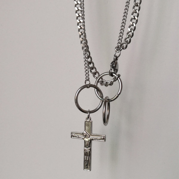 Lanț lung metalic modern pentru bărbați cu pandantive