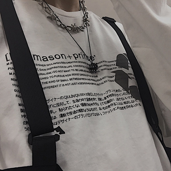 Meeste kaasaegne kett täringu ripatsiga