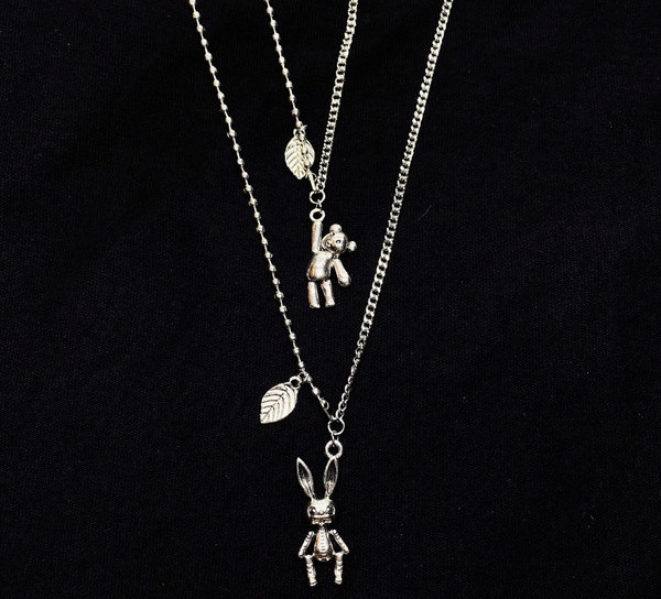 Lanț metalic modern pentru bărbați cu diverse pandantive