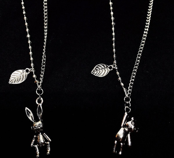 Lanț metalic modern pentru bărbați cu diverse pandantive