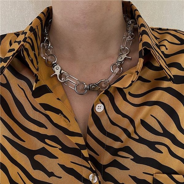 Lanț metalic scurt pentru bărbați