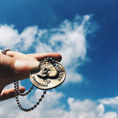 Lanț pentru bărbați la zi cu pandantiv și inscripții