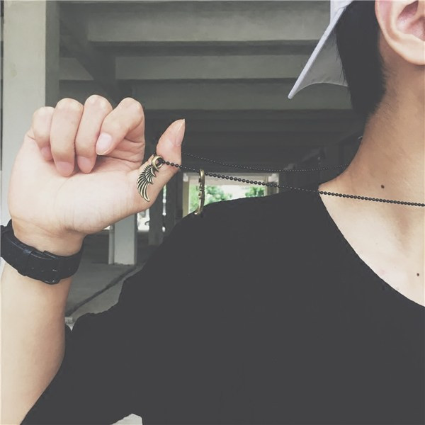 Stilīga vīriešu garā ķēde ar eņģeļa spārnu kulonu