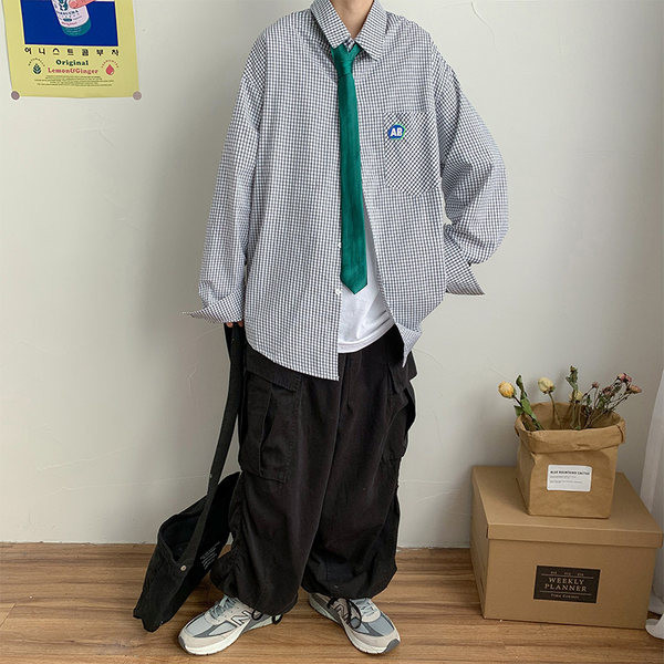 Camasa moderna pentru barbati model nou cu guler si buzunar clasic