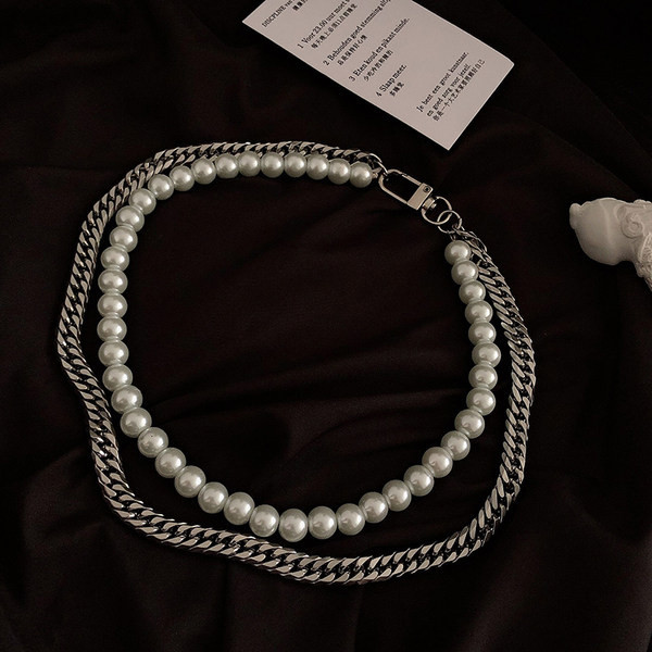 Lanț scurt modern de metal pentru bărbați cu perle decorative