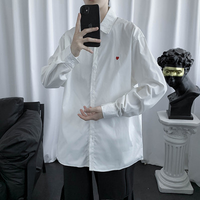 Vīriešu moderns krekls ar izšuvumu un klasisku apkakli