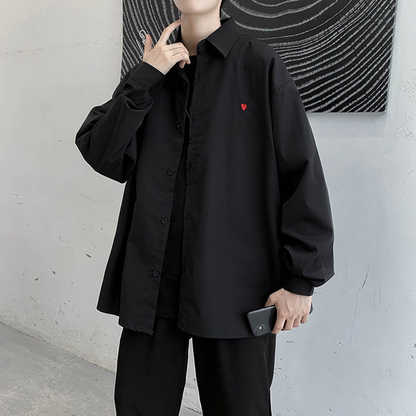 Vīriešu moderns krekls ar izšuvumu un klasisku apkakli