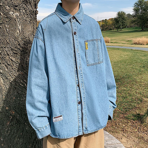 Camasa denim model lat cu buzunar si emblema