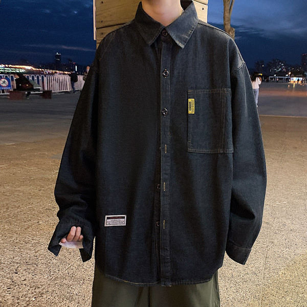 Camasa denim model lat cu buzunar si emblema