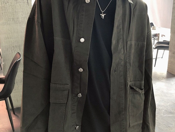 Lanț metalic lung de actualitate pentru bărbați cu pandantiv