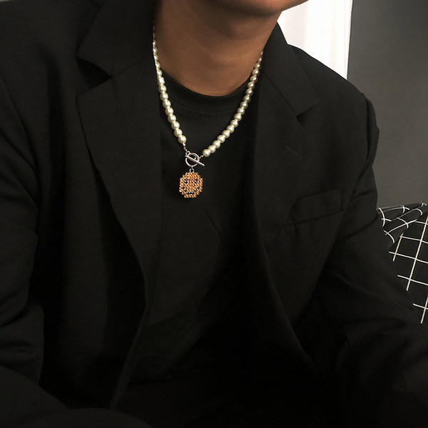 Lanț scurt pentru bărbați zilnic cu pandantiv și perle decorative