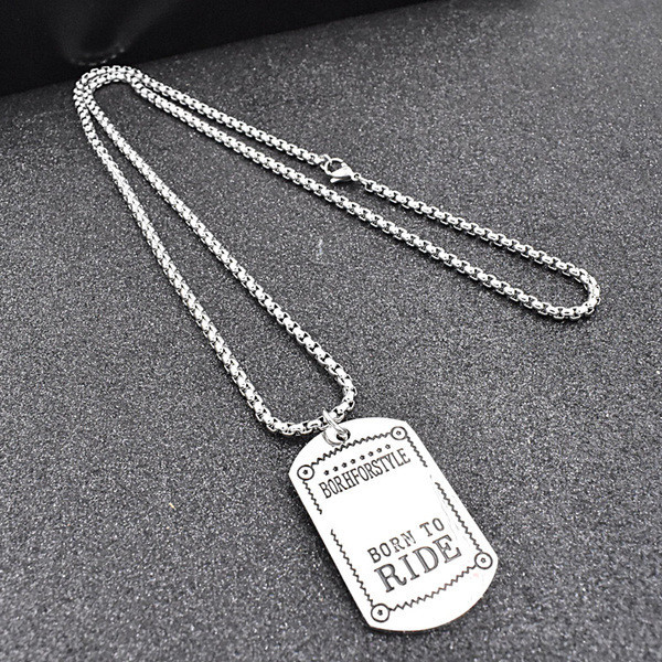 Šiuolaikinė vyriška ilga grandinėlė su pakabuku ir užrašu Born to ride