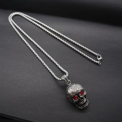 Men`s daily long chain with a skull pendant