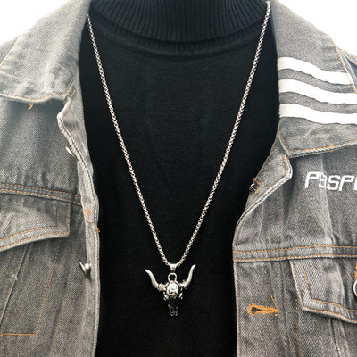 Vīriešu ikdienas garā ķēde ar buļļa kulonu