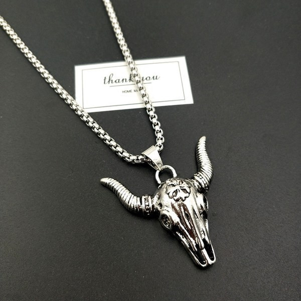 Vīriešu ikdienas garā ķēde ar buļļa kulonu