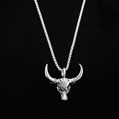 Lanț lung pentru bărbați, elegant, cu pandantiv taur