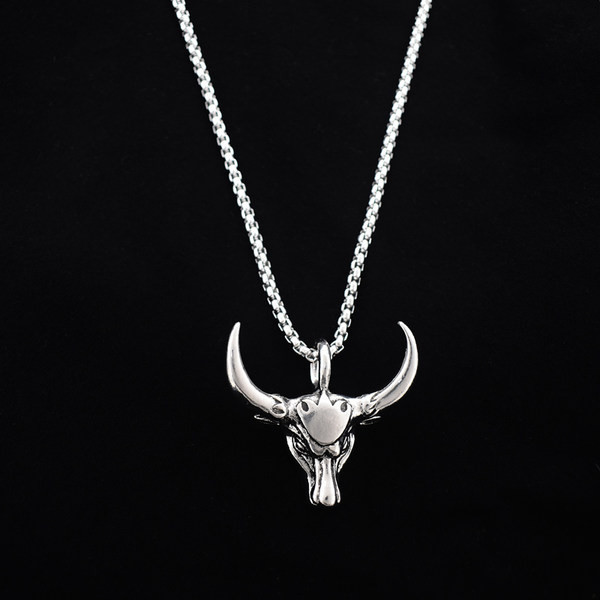 Lanț lung pentru bărbați, elegant, cu pandantiv taur