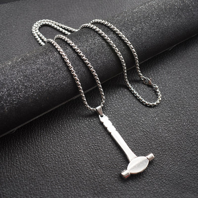 Moderna vīriešu garā ķēde ar kulonu trīs modeļiem