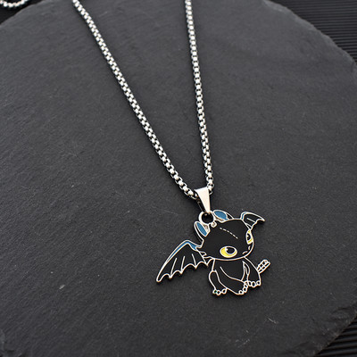 Pašreizējā vīriešu garā ķēde ar kulonu trīs modeļiem