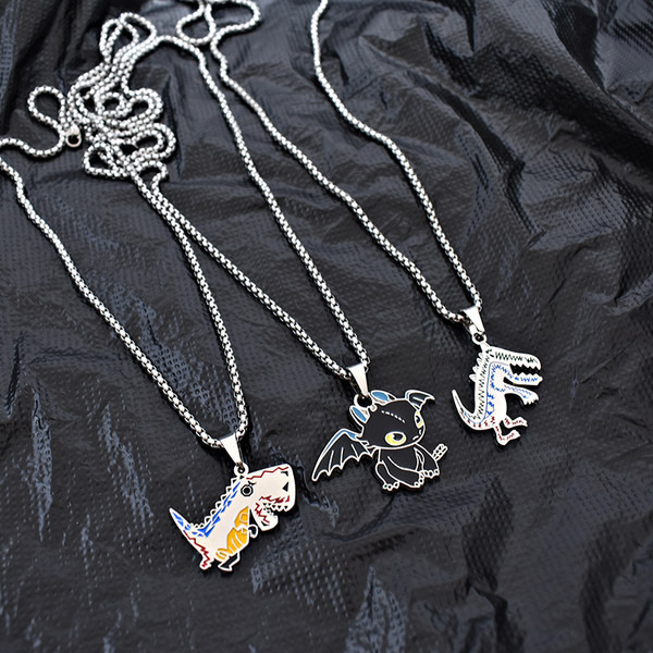 Pašreizējā vīriešu garā ķēde ar kulonu trīs modeļiem