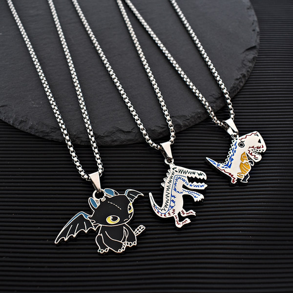 Pašreizējā vīriešu garā ķēde ar kulonu trīs modeļiem