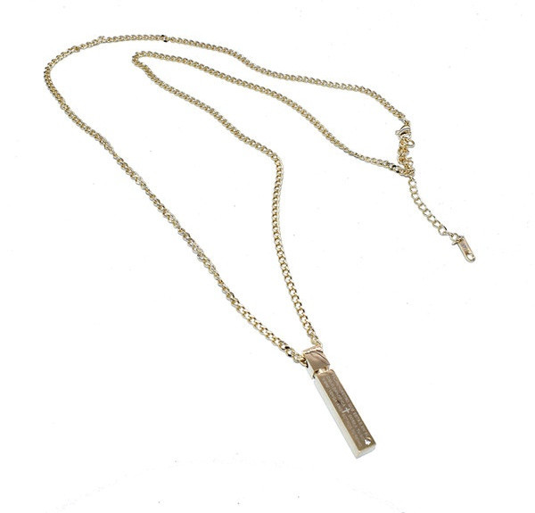 Stilīgs vīriešu ķēdes modelis ar kulonu