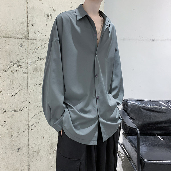 Широк модел риза за мъже с класическа яка и копчета