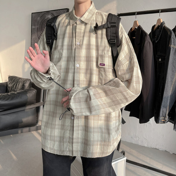 Широк модел карирана риза с джобове