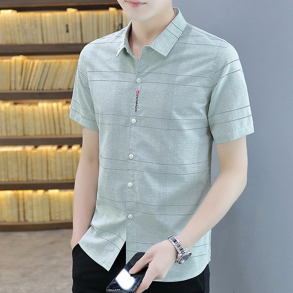 Стилна мъжка риза с копчета и къси ръкави