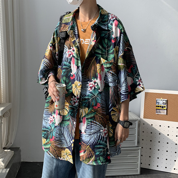 Лятна мъжка риза с флорални мотиви с 3/4 ръкав 