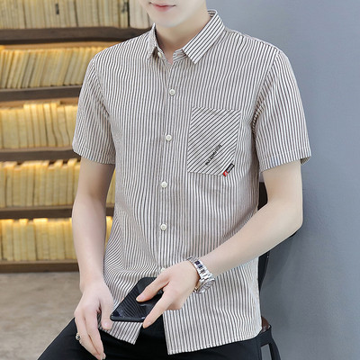 Modernūs vyriški marškiniai su kišenėmis ir trumpomis rankovėmis