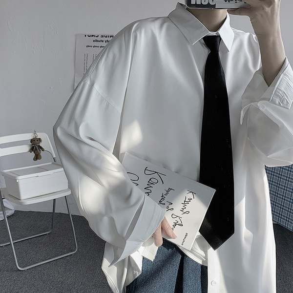 Изчистен модел широка риза с копчета за мъже