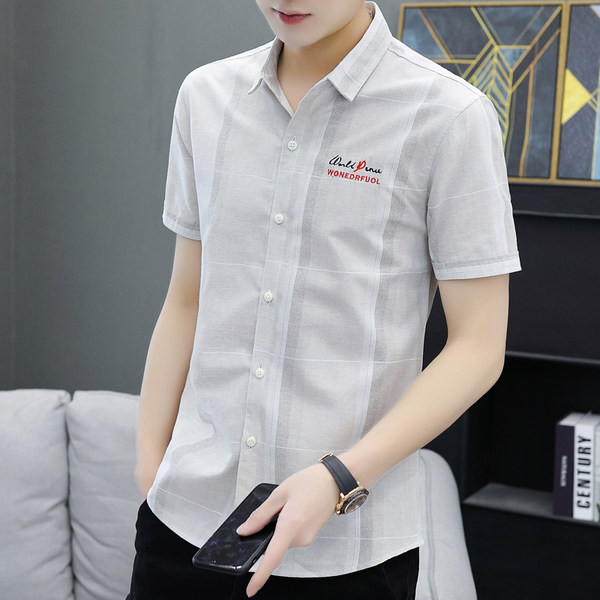 Актуална мъжка риза с бродерия и копчета