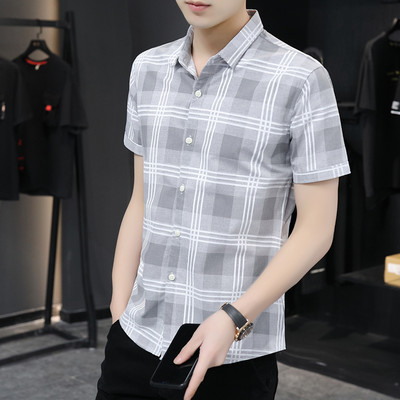 Карирана мъжка риза с класическа яка и къси ръкави