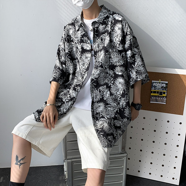 Лятна мъжка риза с 3/4 ръкав и флорални мотиви