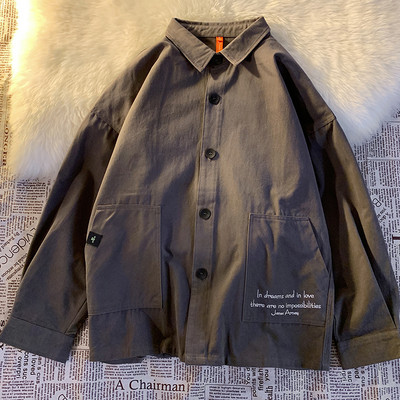 Широк модел мъжка риза с големи джобове и надписи