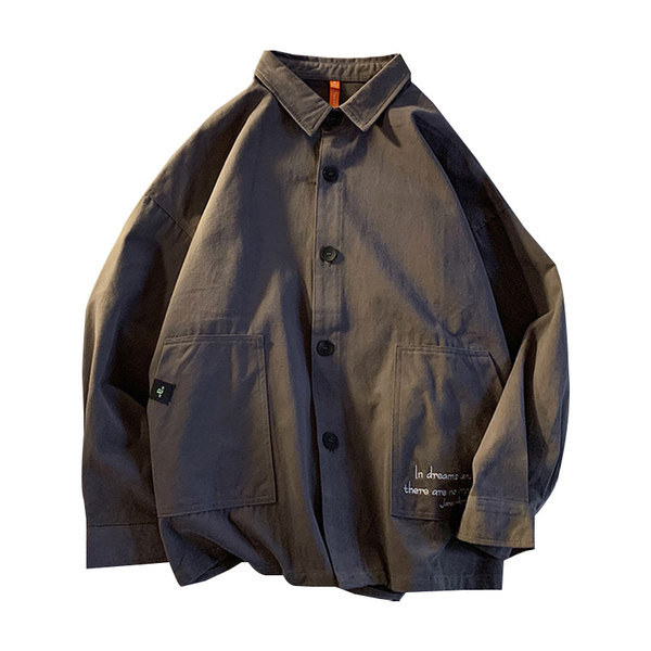 Широк модел мъжка риза с големи джобове и надписи