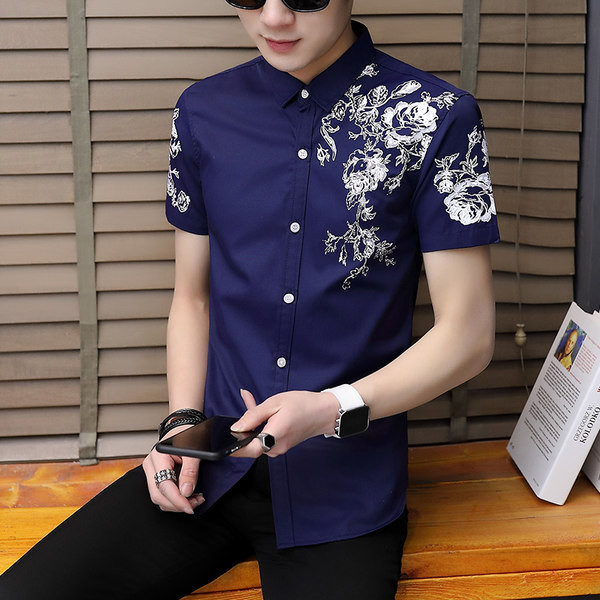 Šiuolaikiški vyriški marškiniai su gėlių motyvais ir sagomis