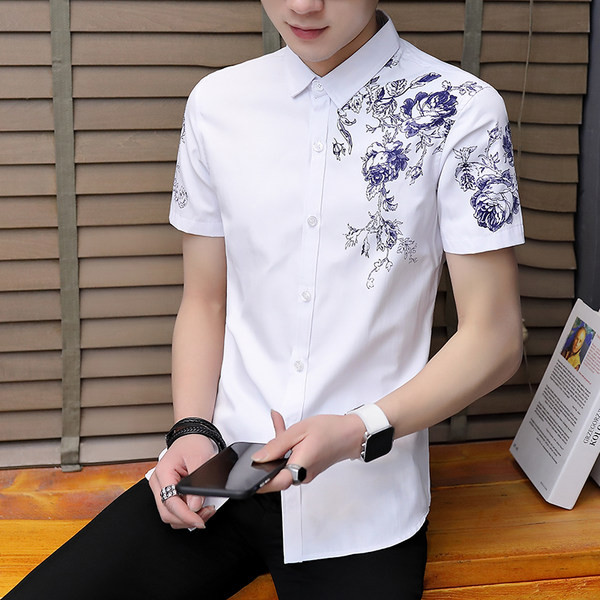 Šiuolaikiški vyriški marškiniai su gėlių motyvais ir sagomis