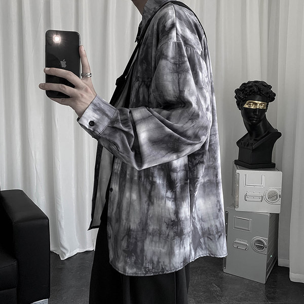 Широк модел мъжка риза в преливащи се цветове с джоб 