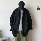 Модерна мъжка риза с джобове и класическа яка