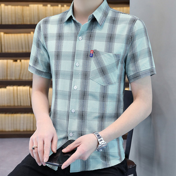 Мъжка карирана риза с джоб и класическа яка 