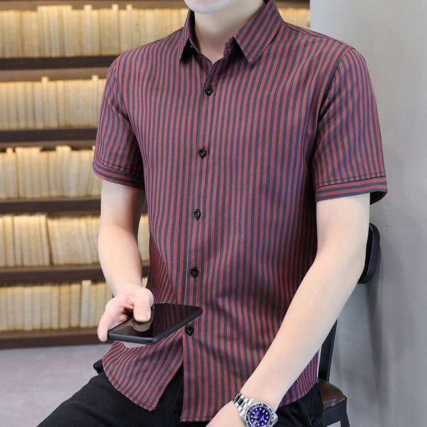 Стилна мъжка раирана риза с класическа яка 