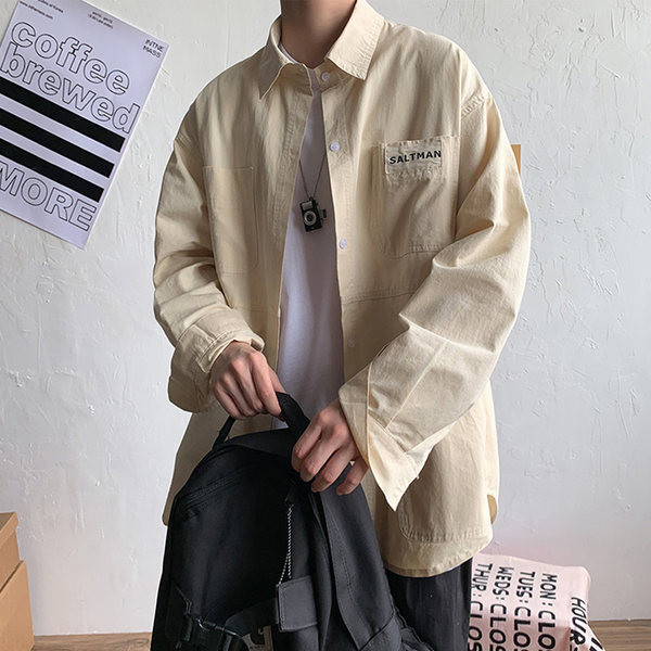 Широка мъжка риза с джоб и емблема