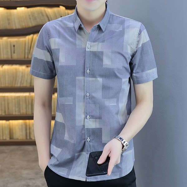 Актуална мъжка риза с копчета и къс ръкав