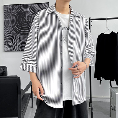 Мъжка лятна риза с 3/4 ръкав на райе